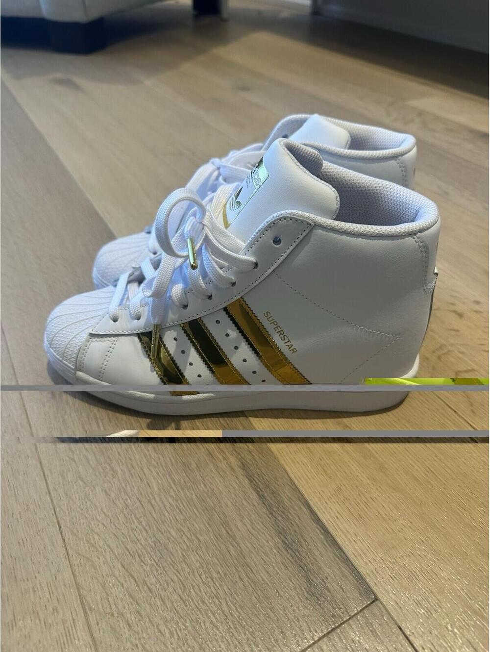 Adidas Superstar UP W Women’s Size 8 White & Gold